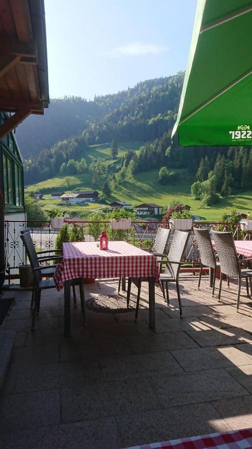 Gasthof Schoenblick Russbach am Pass Gschütt Exterior foto